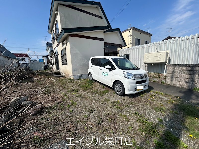 幌向南4条2丁目貸家 駐車場
