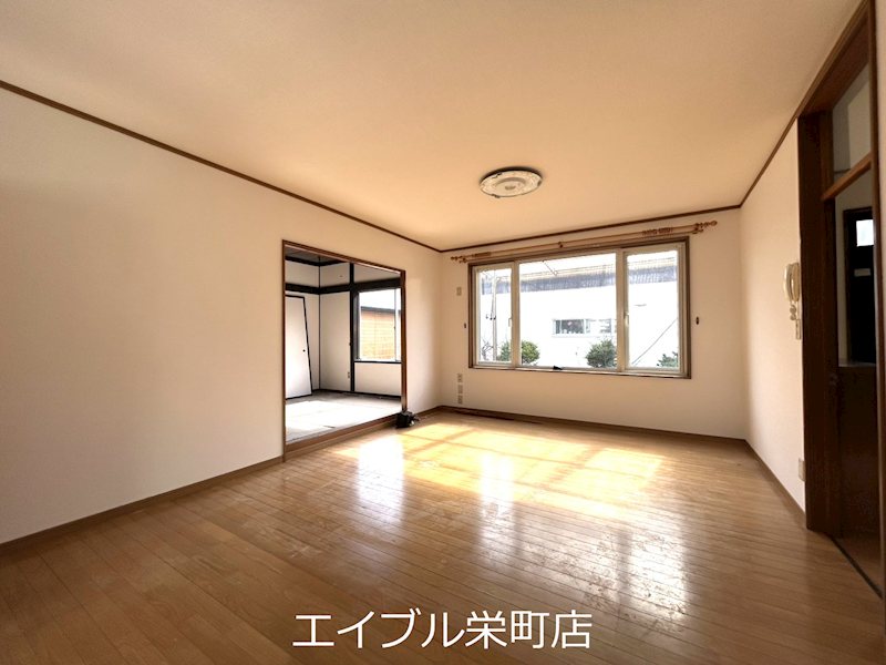 幌向南４条２丁目戸建 リビング