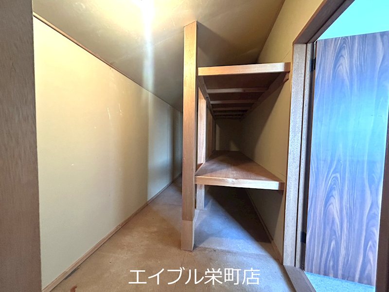 幌向南4条1丁目貸家 収納