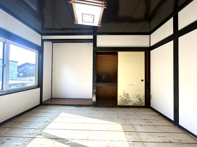幌向南4条1丁目貸家 収納