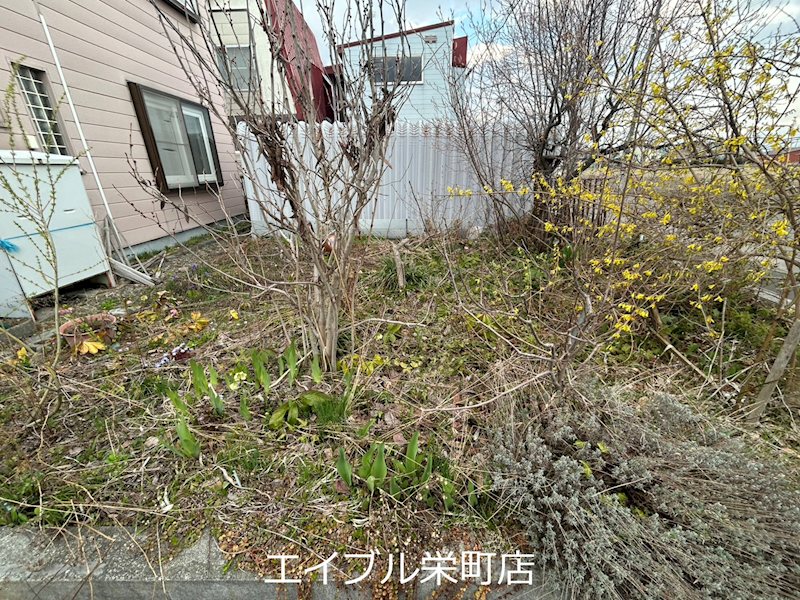 幌向南2条5丁目貸家 庭