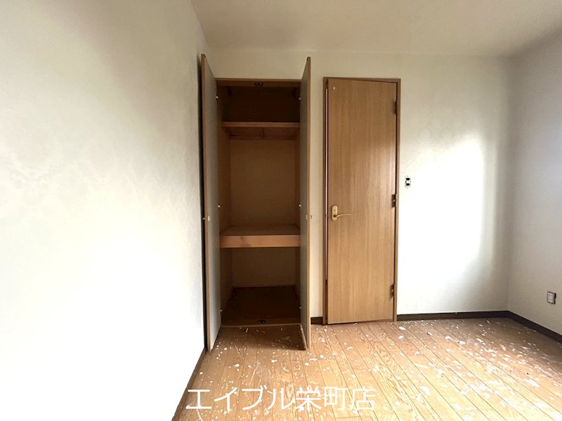 幌向南2条5丁目貸家 収納
