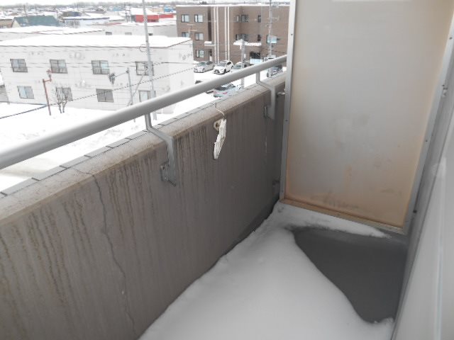 ASAHIアンソレイエ ベランダ