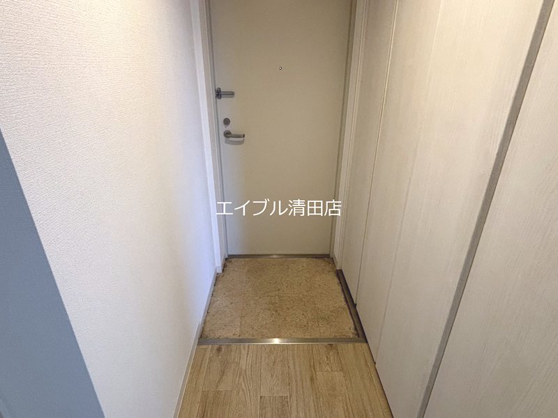 CloveR大谷地 玄関