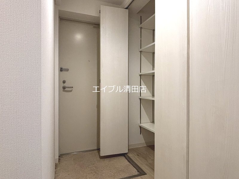 CloveR大谷地 玄関