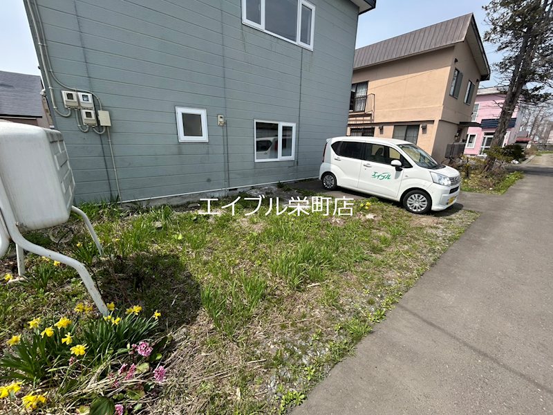 美園1条7丁目貸家 駐車場