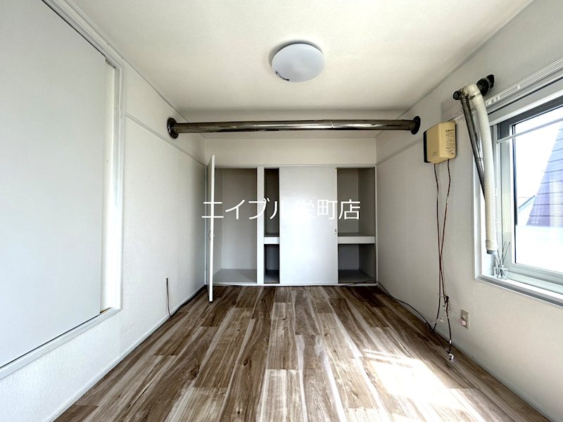 美園1条7丁目貸家 収納