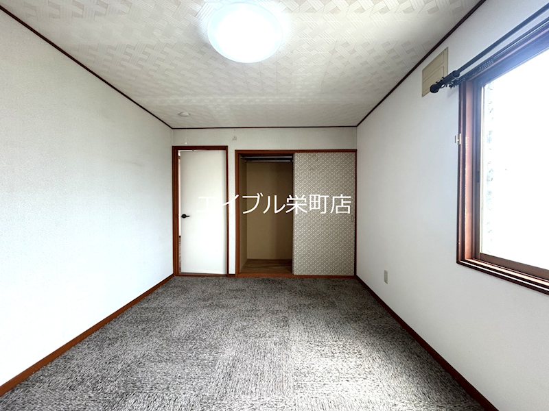 北2条16丁目貸家 収納