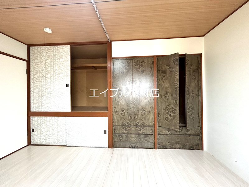 北2条16丁目貸家 収納