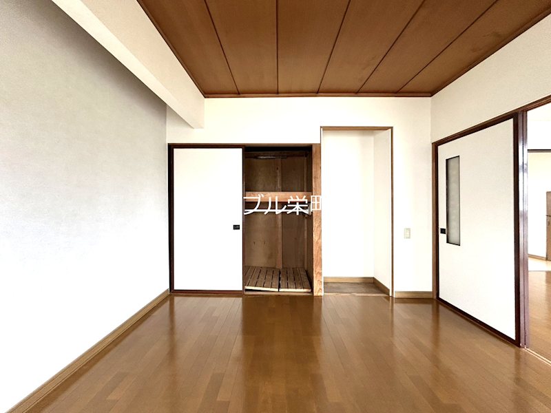 北本町東4丁目貸家 収納