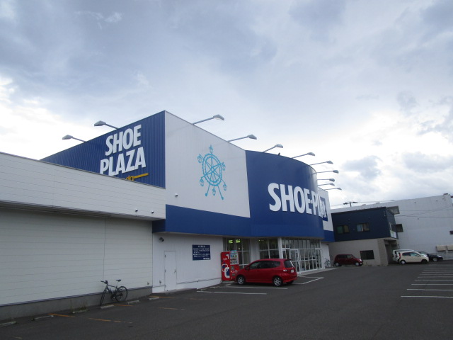 イーストハム ショッピング施設