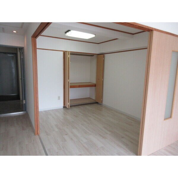 カーサ雅元町 ベッドルーム