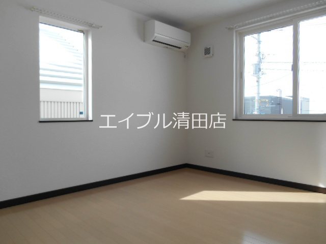 エスカイヤ幸町 リビング