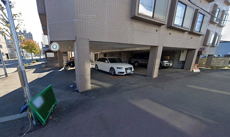 グランドビル 駐車場