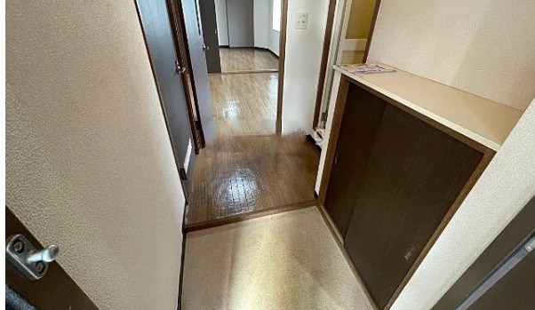 グランドビル 玄関
