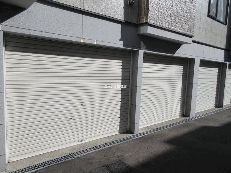 アークコート月寒中央II 駐車場
