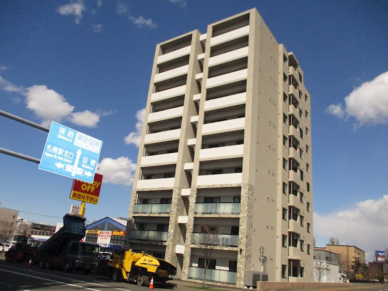 スペチアーレ札幌東 外観