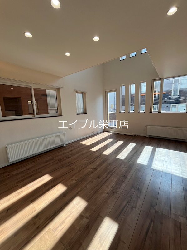 北7条東6丁目戸建て リビング