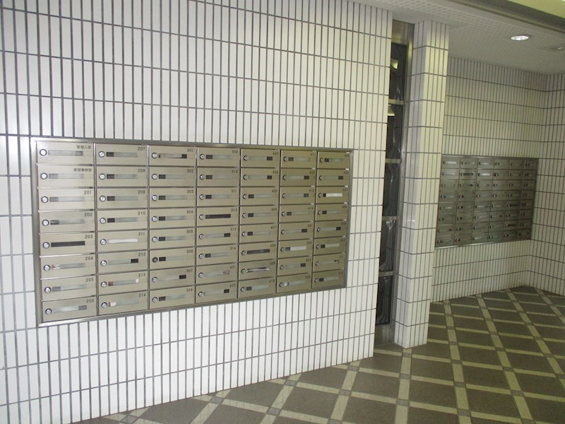 北海道札幌市東区北八条東１丁目 エントランス