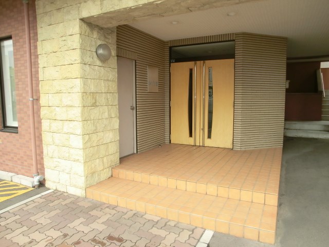 eｆⅡ エントランス
