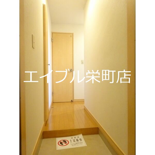 Second House-Villa 玄関