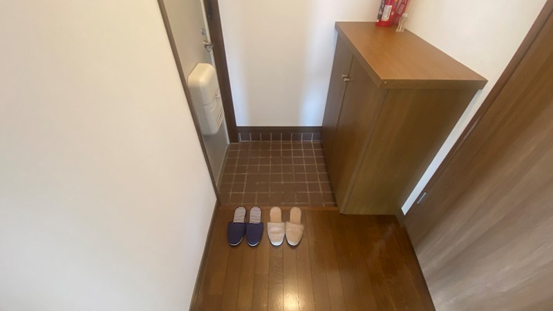 エースティック西岡Ｂ 玄関