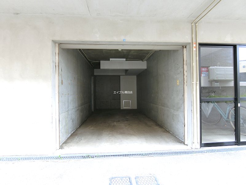 オーロラパレス 駐車場