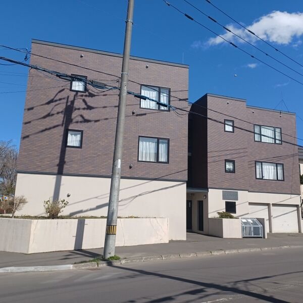 エス・ケイ元町 エントランス