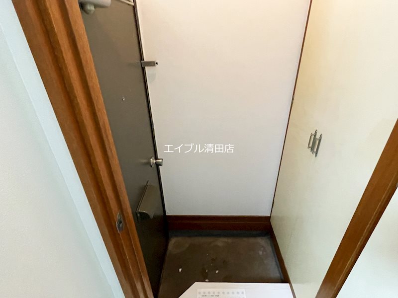 ガーデンハイム真栄 玄関