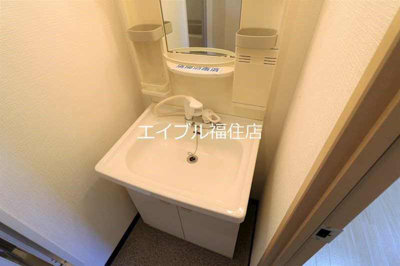 ヴィヴレ月寒 洗面所