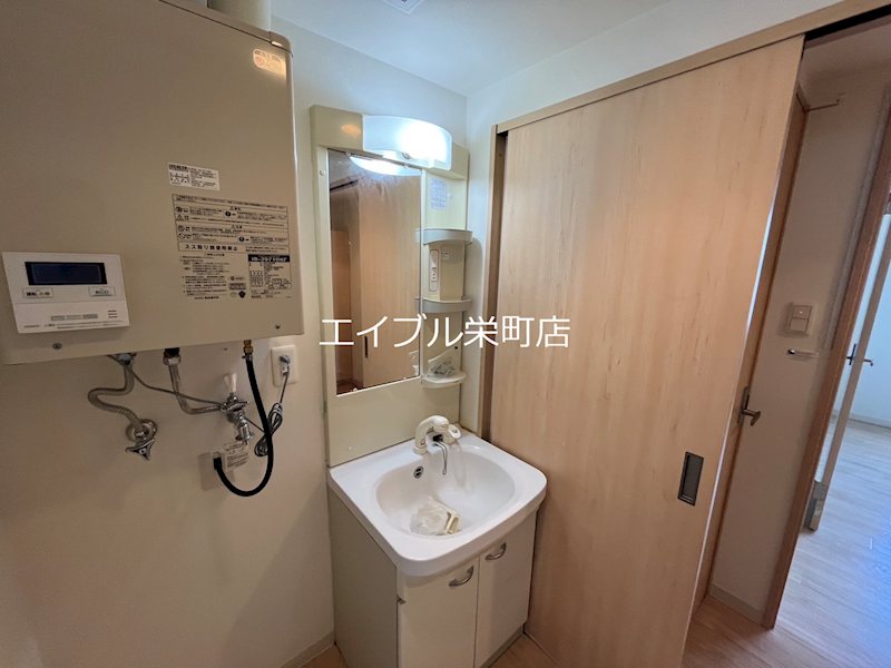 北海道札幌市東区北九条東１０丁目 洗面所
