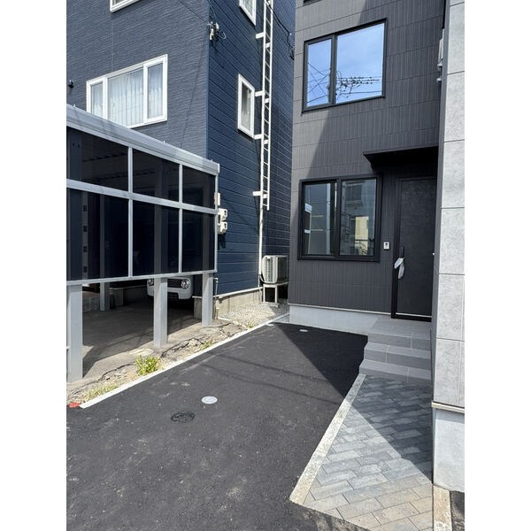 札幌市北区北35条西3丁目 エントランス