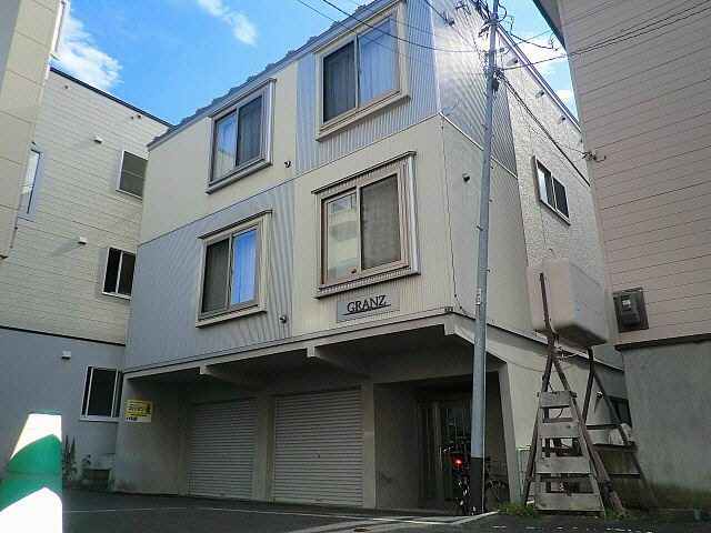 グランツ 外観
