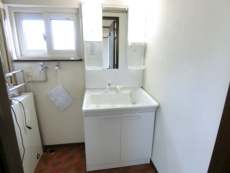 川沿１条６丁目貸家 洗面所