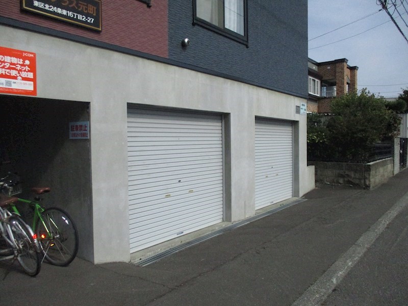 サンテラス元町 駐車場