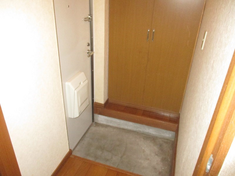 ジュネスディス 玄関