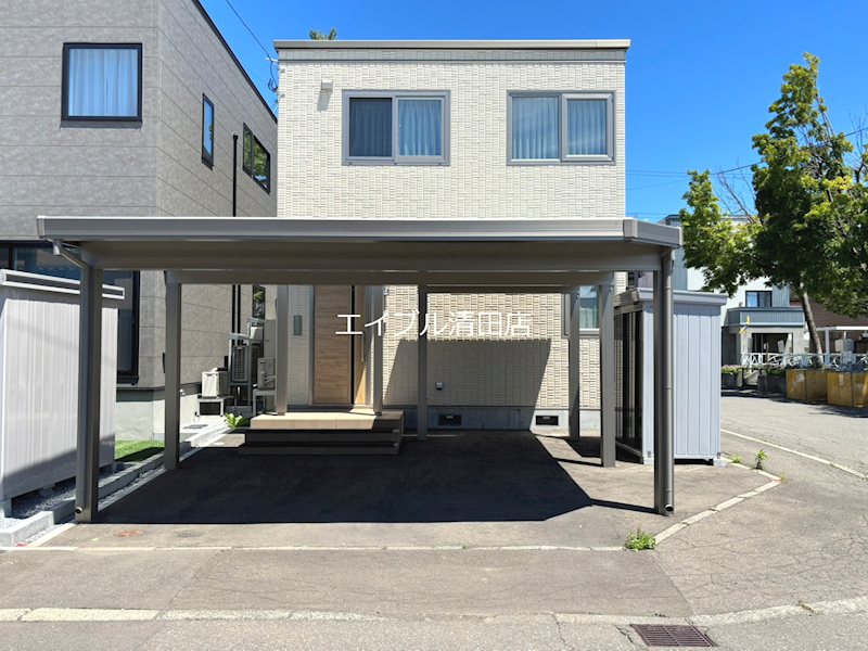 平岡2条2丁目貸家 駐車場