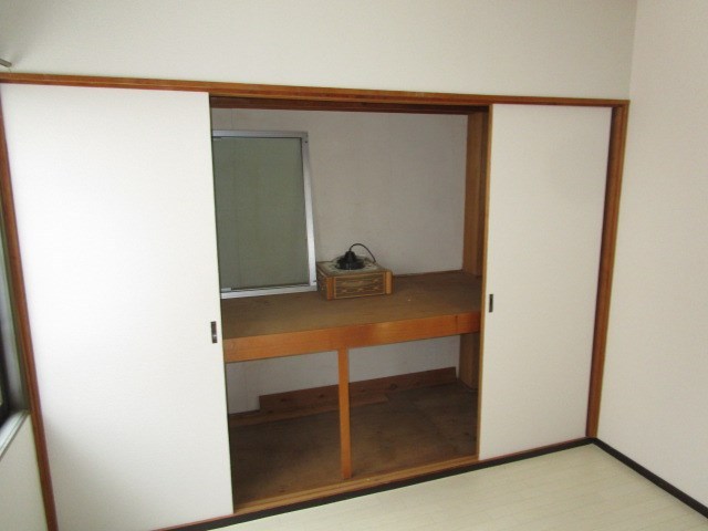 真栄マンション 収納