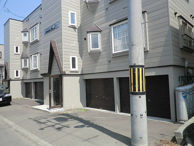 北海道札幌市東区本町一条５丁目 駐車場