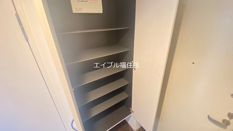 S＆AⅡ 玄関