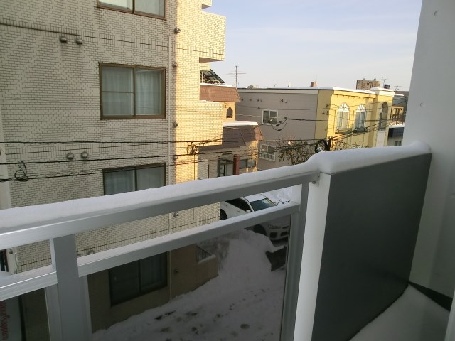 アクセラレイト月寒 ベランダ