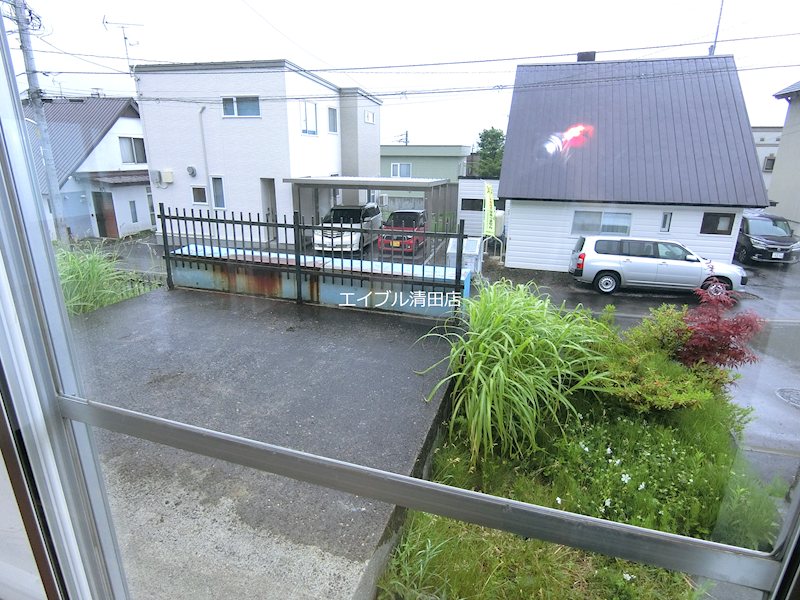南沢6条2丁目10-12貸家 庭