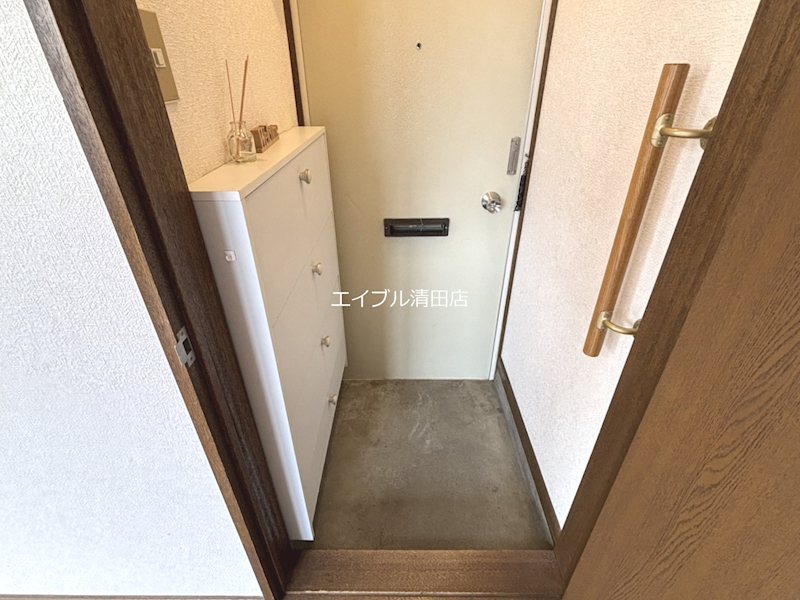 サンパレス清田 玄関