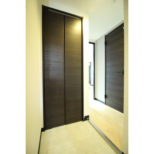 ジーハイム西岡 玄関