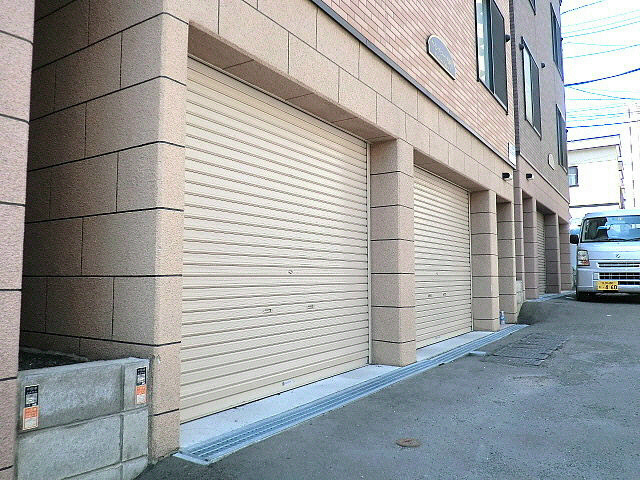 ウイングコート札幌Ⅱ 駐車場