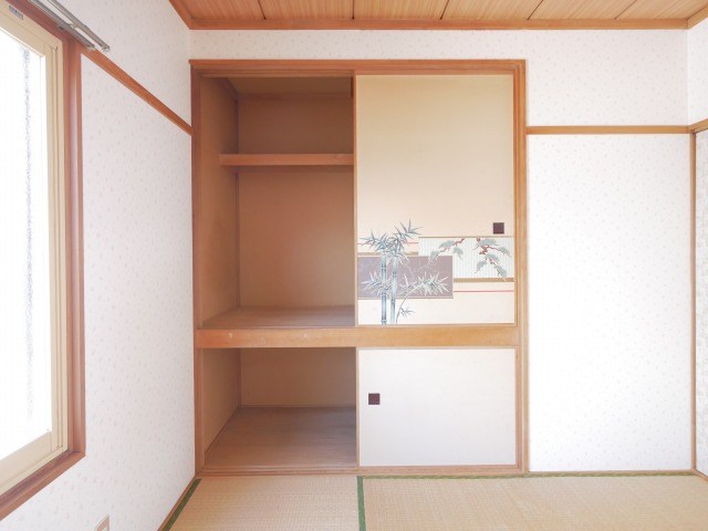 北海道札幌市東区北十六条東１２丁目 収納