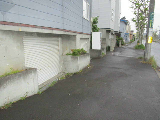 北海道札幌市東区北八条東１３丁目 エントランス