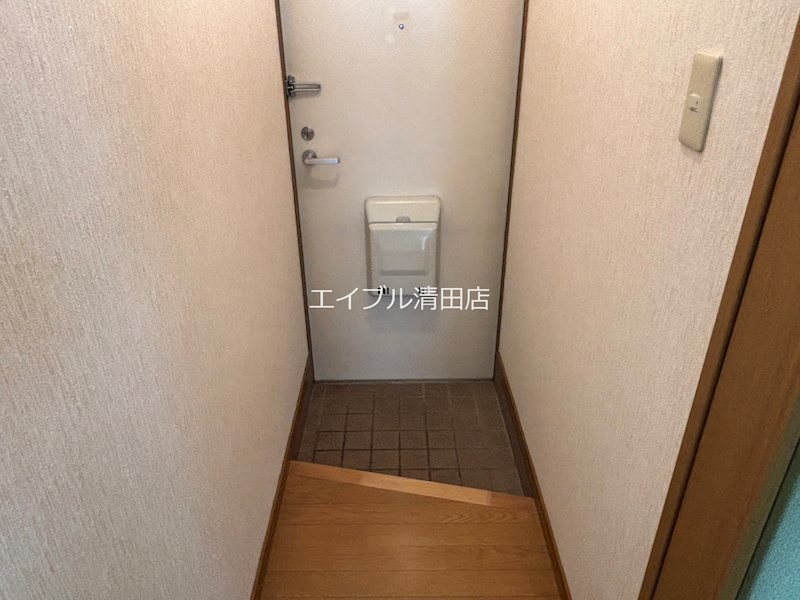 星の子ハイツ 玄関