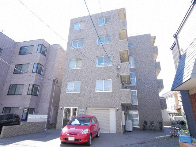 カーム北6条 外観