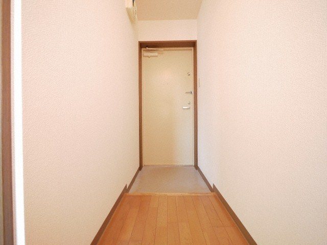 カーム北6条 玄関